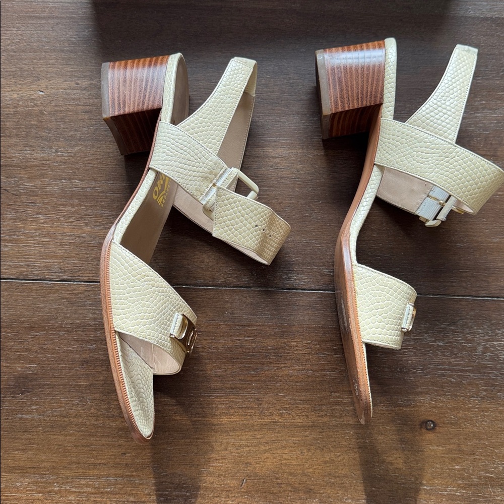 Sz 10 AA Ferragamo DK 06395 pale yellow gargano avorio calf Liz Prt sandals - Picture 7 of 17